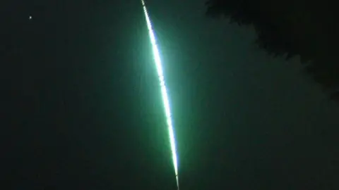 An image of the bright meteor fireball on 12 May, captured by a camera belonging to the UK Fireball Network.