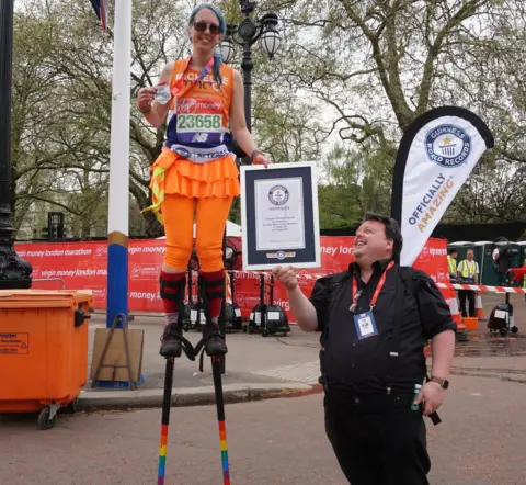 Guinness World Records Michelle Frost