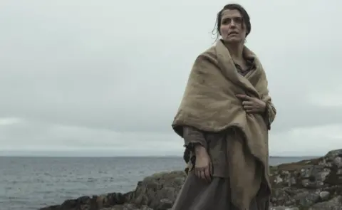 MMAGUIRE, TG4 Siobhán O'Kelly as Áine in Arracht