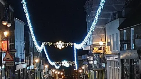 Ely City Council Christmas lights