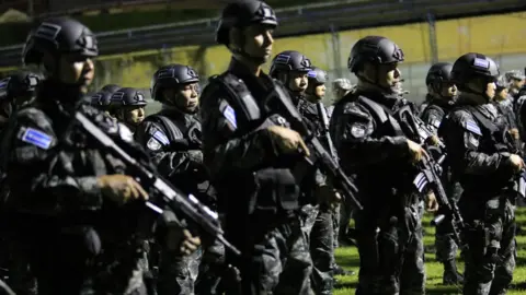 Nayib Bukele Armed soldiers in El Salvador