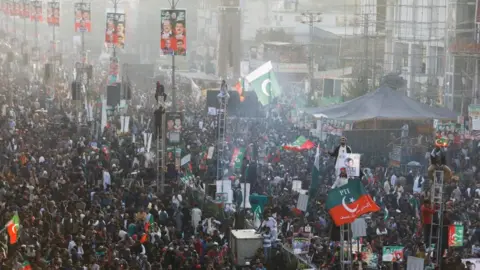 Reuters Imran Khan supporters