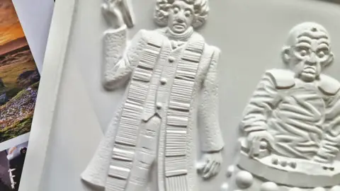 Living Paintings Tactile image of Doctor Who star Tom Baker