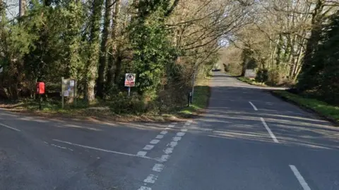 Google Hockford Lane junction with Brimpton Common