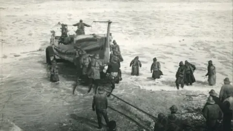 Sandringham Museum The William Bennett was a difficult boat to launch and so only made four successful service launches in its 18 year career, saving 11 lives.