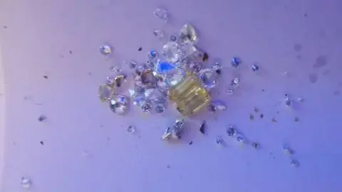 Met Police Diamonds