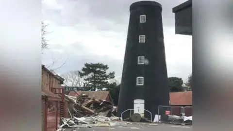 Burgh Le Marsh windmill