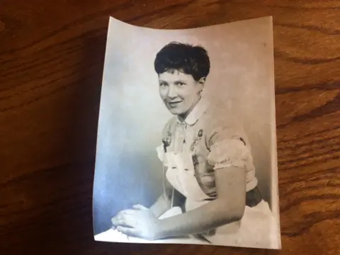 Gwenda Gage Gwenda Gage