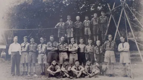 1st Albrighton Scouts 1st Albrighton Scouts