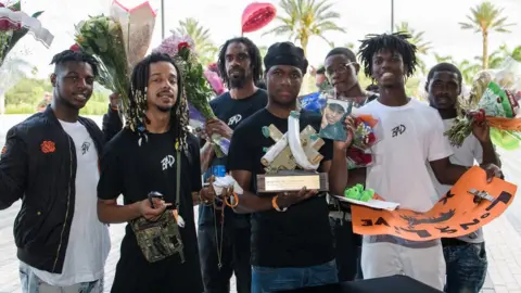 Getty Images Fans at XXXTentacion's memorial