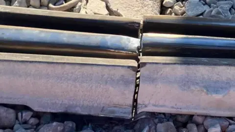 crack in rail