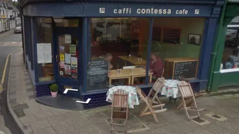 Google Cafe Contessa in Llanrwst