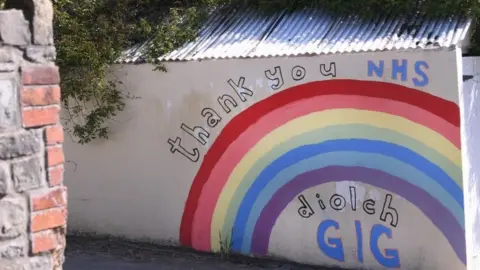 Getty Images A message of support for the NHS on a wall in Penarth, Vale of Glamorgan