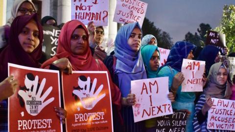 Pemerkosaan beramai-ramai perempuan Dalit di India: Kematian korban