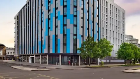 Moxy Hotel Moxy Hotel