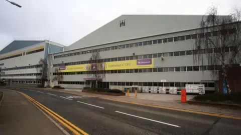 sbna Monarch Aircraft Engineering Ltd building, Luton