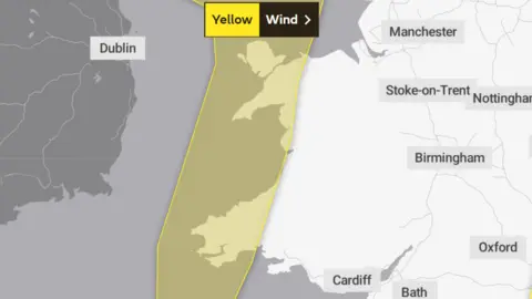 Met Office Yellow weather warning for Wales