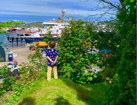 Seonaid Russell Euan Gordon