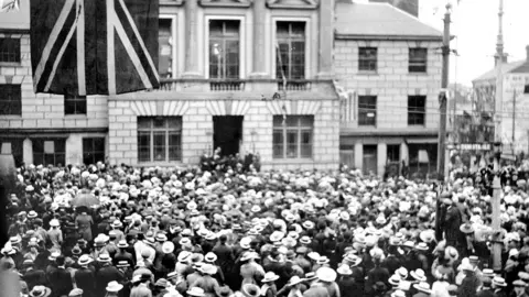 Luton Culture/Luton News Town Hall in the evening