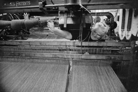 Glyn Satterley Weaver, Brora Mill