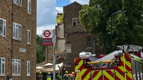 @sajeraj Back of a house in Hackney that has collapsed