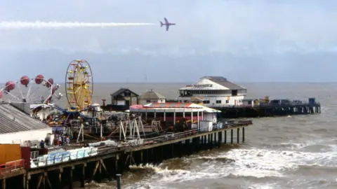 Ant Allston Photography Clacton pier during the air show