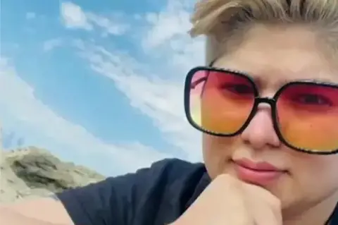 Zahra Sadiqi Hamedani A selfie from Sareh's social media accounts