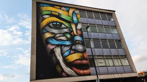 Aurelius Pinheiro Mural on a building