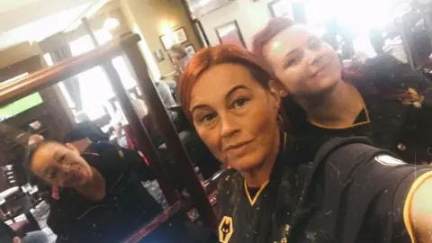 Tracey Fleet Tracey Fleet and staff