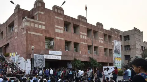 Getty Images JNU students protest against the arrest of JNUSU President Kanhaiya at JNU campus, on February 29, 2016 in Delhi, India