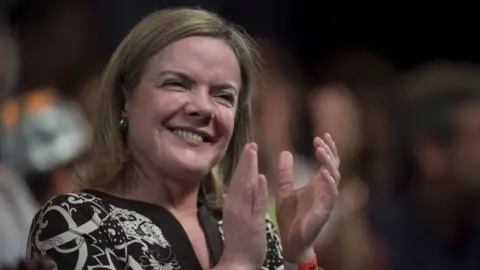 AFP The president of the Workers Party (PT) Gleisi Hoffmann applauds during a meeting with intellectuals in support of Brazilian former president Luiz Inacio Lula Da Silva, at Oi Casa Grande Theatre in Rio de Janeiro, Brazil, on January 16, 2018