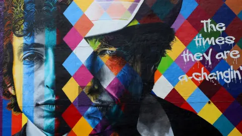 Getty Images Eduardo Kobra's Bob Dylan mural in Minneapolis