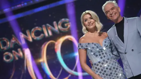 Getty Images Phillip Schofield and Holly Willoughby presenting Dancing On Ice