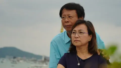 Somchai and Primpraow Jitpentom