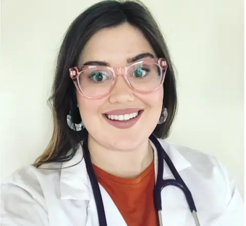 Rose Marie Leslie Rose Marie Leslie argues that TikTok videos can be a great way of educating teenagers about health