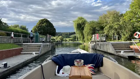 Lynne Teresa Jones Mapledurham Lock