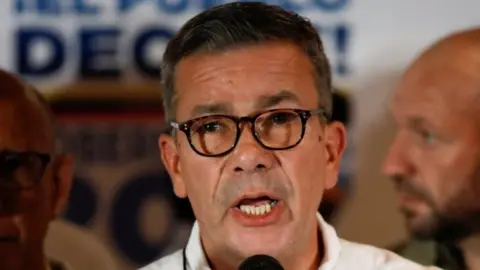 Reuters Gerardo Blyde, representative of the Venezuelan coalition of opposition parties (MUD), talks to the media during a news conference at their headquarters in Caracas, Venezuela October 15, 2017.