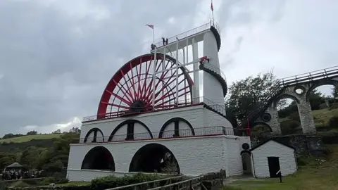 Great Laxey Wheel turning