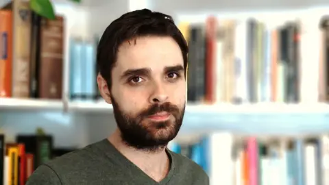 Edgar Cabanas Edgar Cabanas