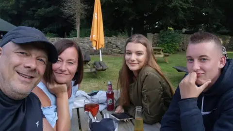 Michelle Lane Tony and Michelle Lane and their two children, Chloe and Jack