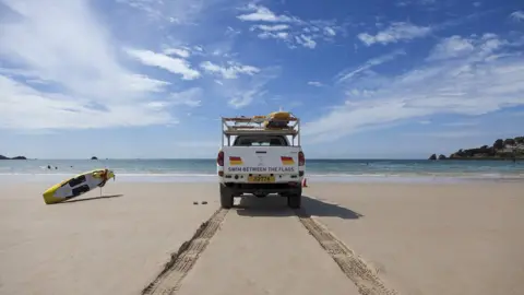 RNLI RNLI beach cover