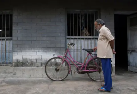 Mansi Thapliyal Navaruna's cycle