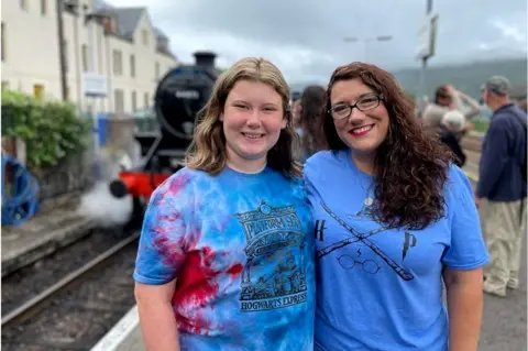 Sophie and Alicia Zieman from Kentucky, on holiday in Fort William