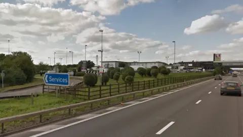 Google Northbound services at Leicester Forest East