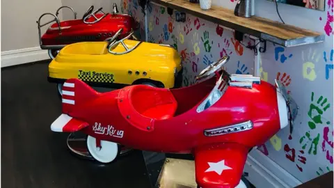 ek hair The toy vehicle chairs