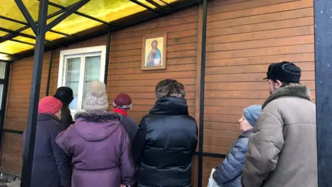 Pensioners queue for soup in Kolomna