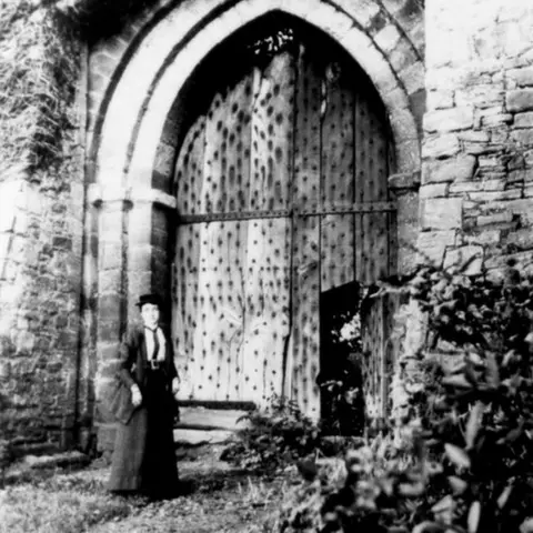 Erice Pugh Hay Castle gates