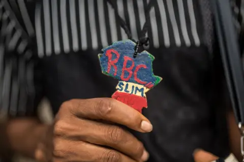 Olivia Acland Roughest Bounds Crew necklace