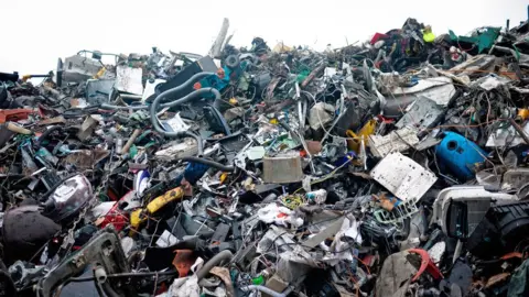 Sophie Thomas electronic waste