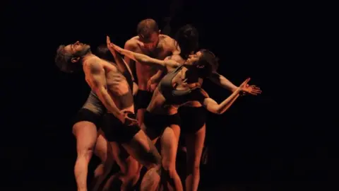 Dylan Quinn Dance Theatre Dancers